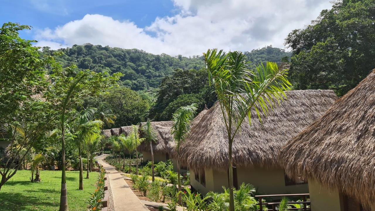 Senda Watapuy Hotel El Zaino Bagian luar foto The resort's bungalows