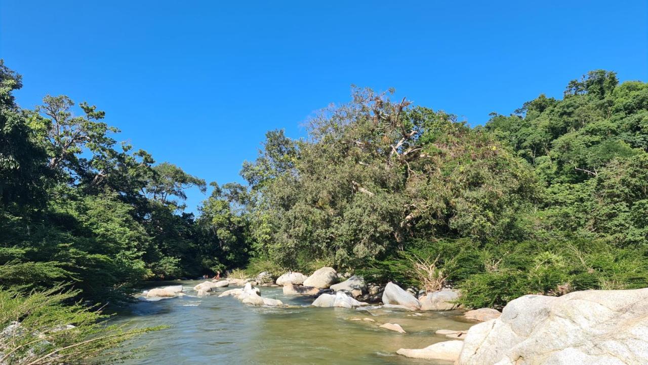 Senda Watapuy Hotel El Zaino Bagian luar foto The river at the end of the trail
