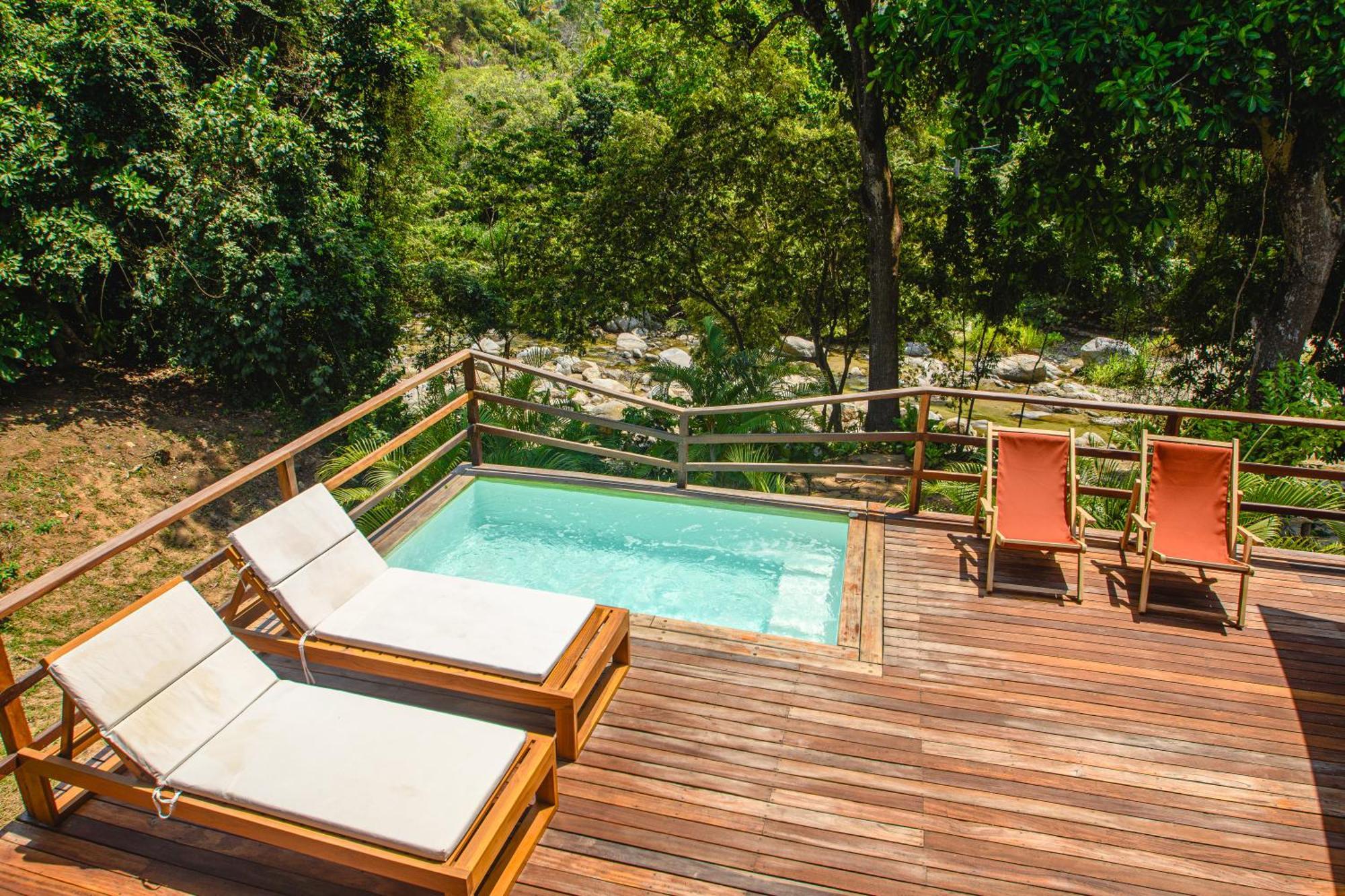 Senda Watapuy Hotel El Zaino Bagian luar foto A private pool at the hotel