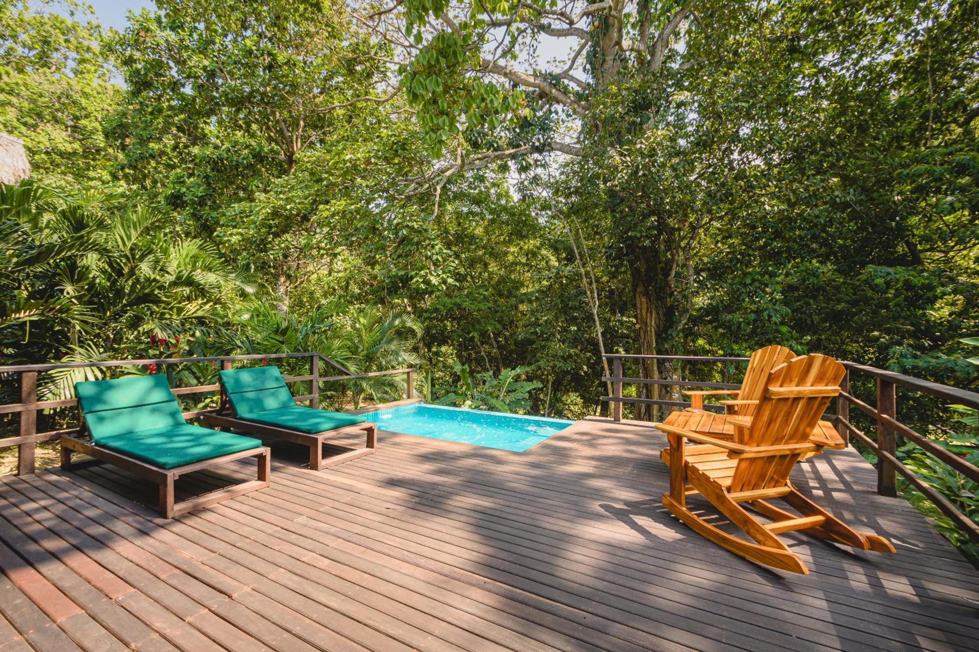 Senda Watapuy Hotel El Zaino Bagian luar foto A deck with a pool