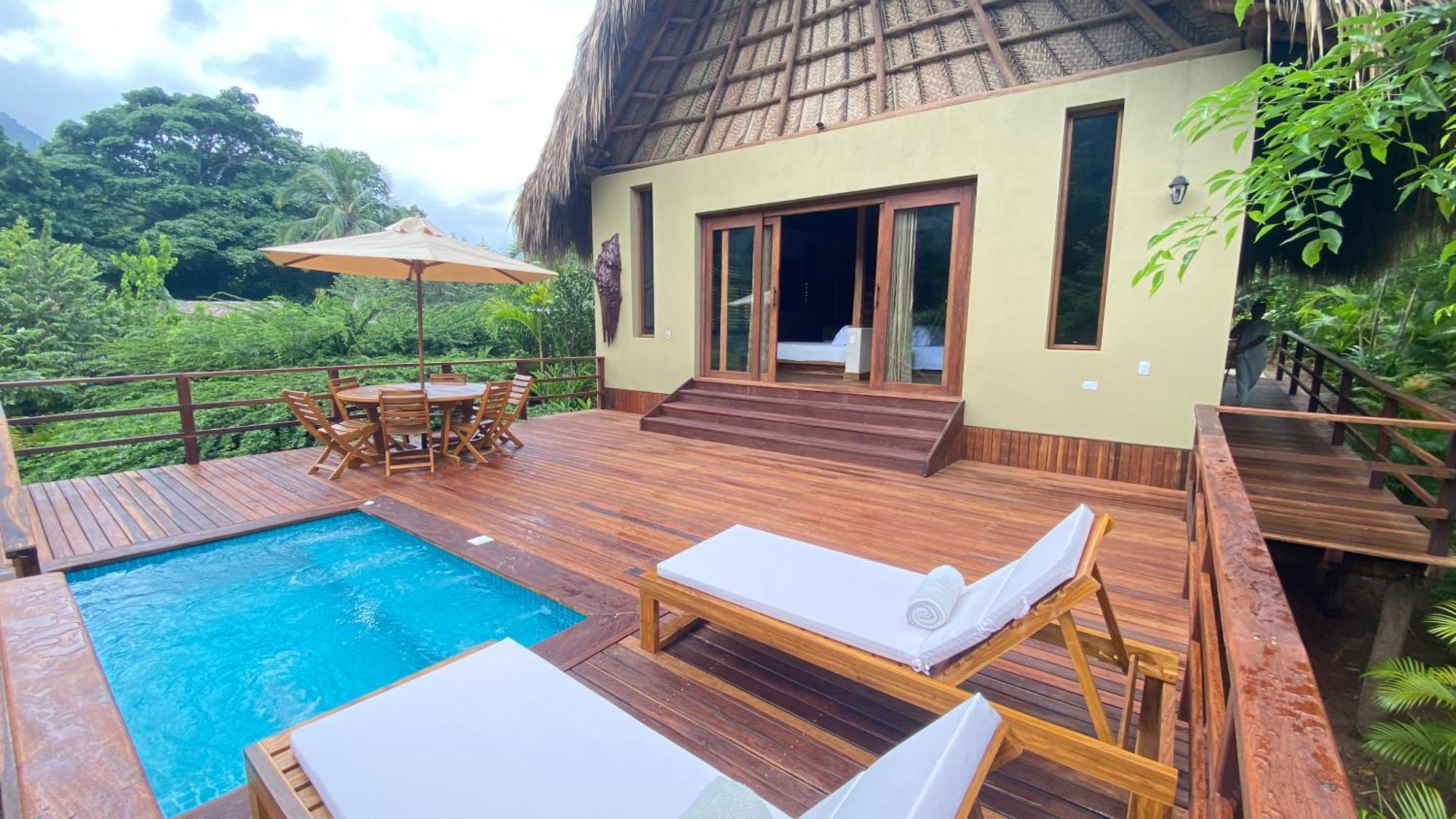 Senda Watapuy Hotel El Zaino Ruang foto A private pool at the hotel
