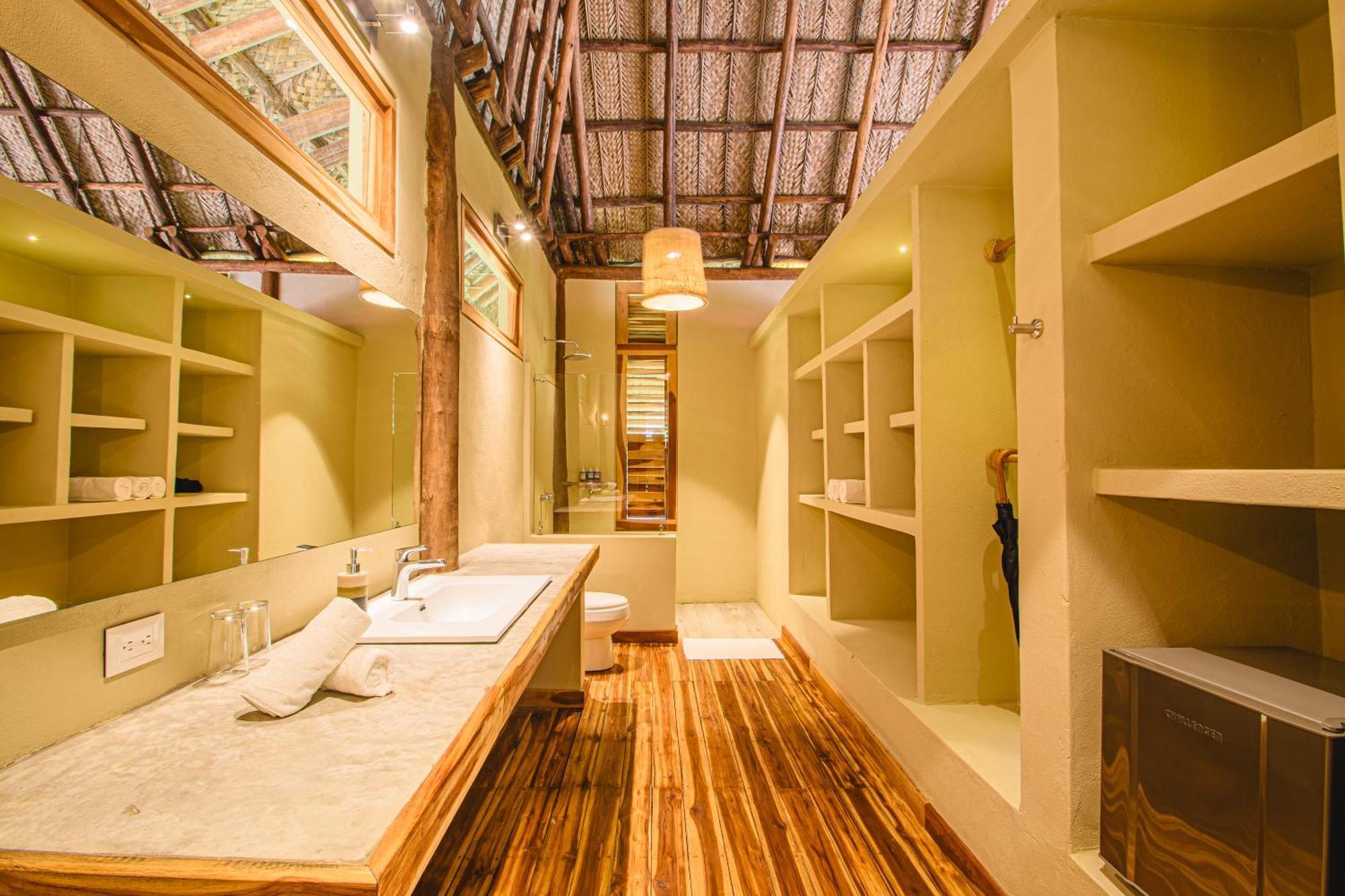 Senda Watapuy Hotel El Zaino Bagian luar foto Bathroom at the hotel