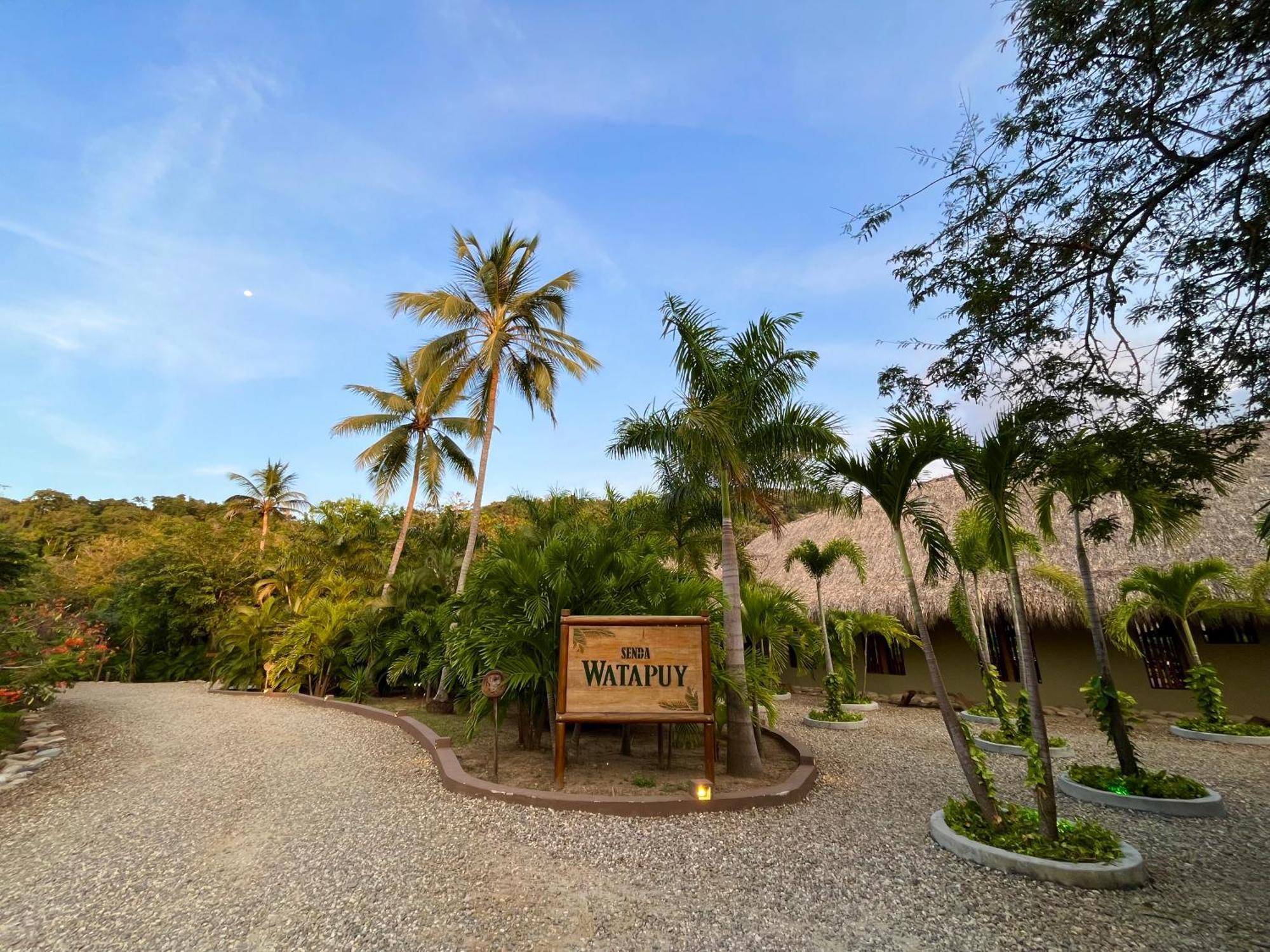 Senda Watapuy Hotel El Zaino Bagian luar foto Entrance to the hotel